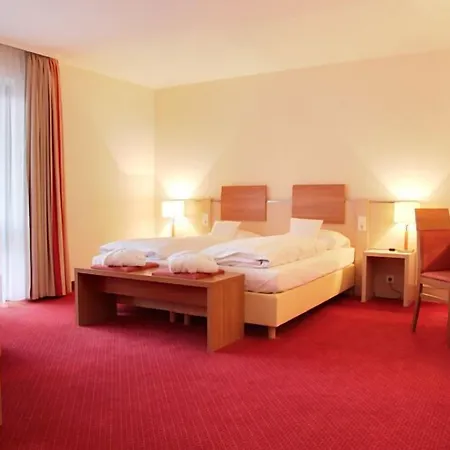 Am Kurpark 4*