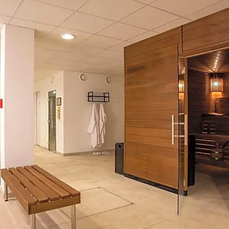Hotell Am Kurpark 4*