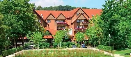 Am Kurpark מלון